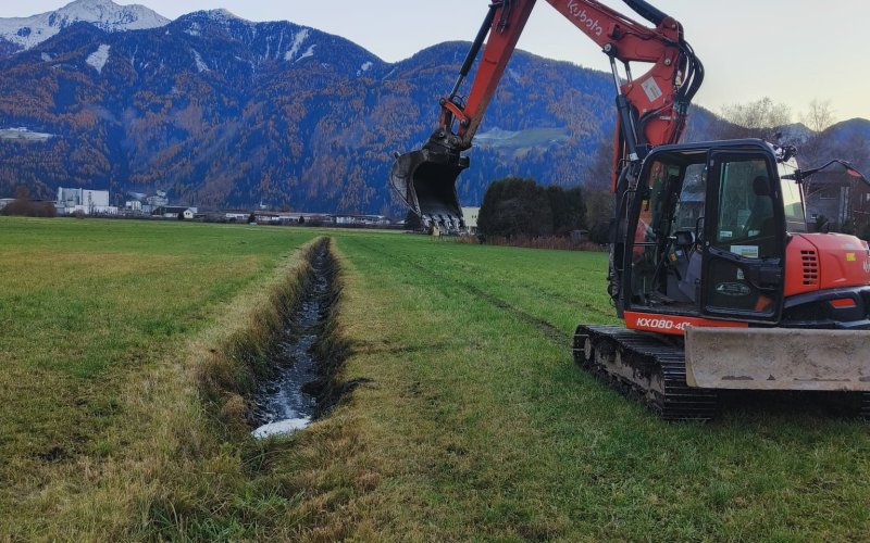 Rimozione del terreno + lavori di scavo